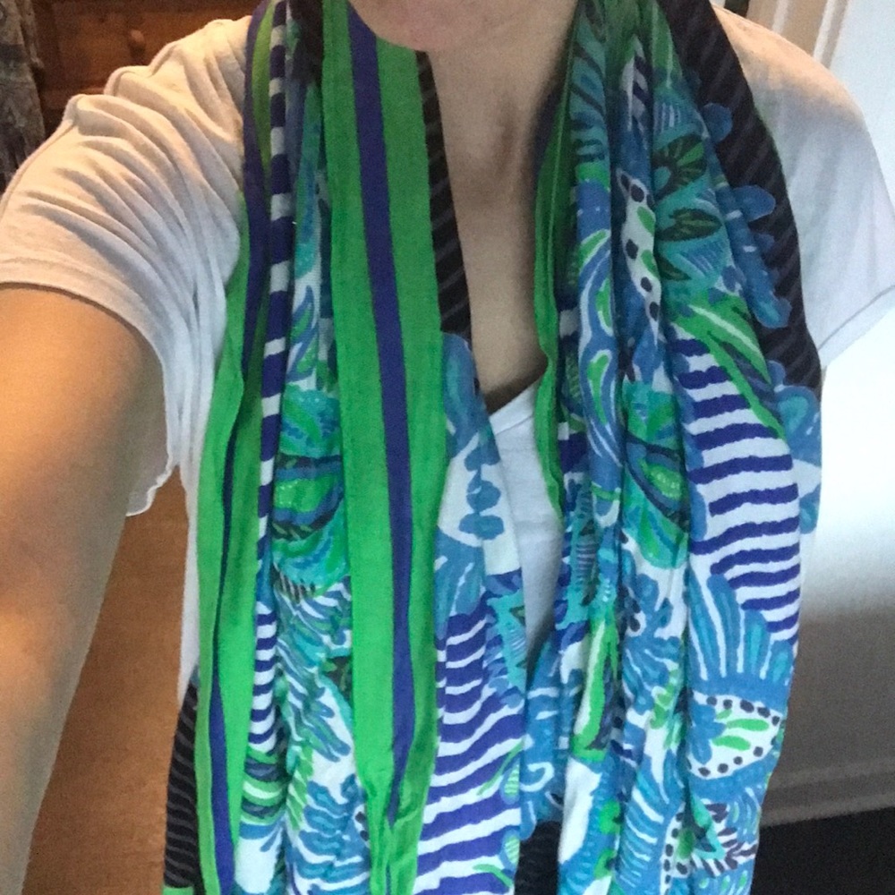 Worn once! Stella & Dot scarf!